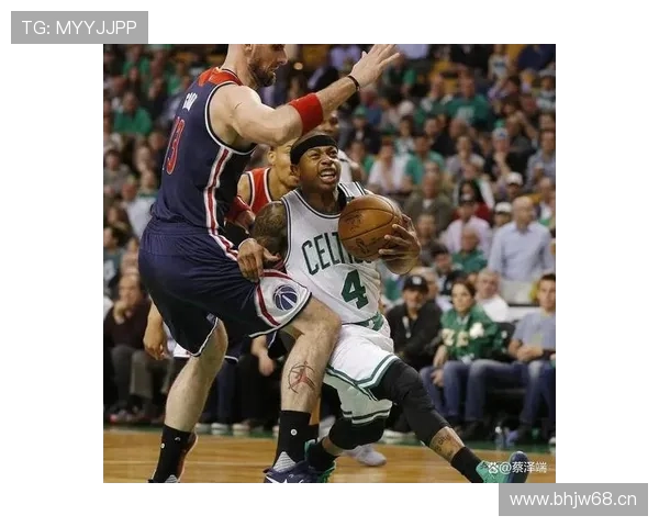 NBA赛季重燃战火 球星争锋谁能笑到最后挑战极限展现无与伦比实力 - 副本 (2)